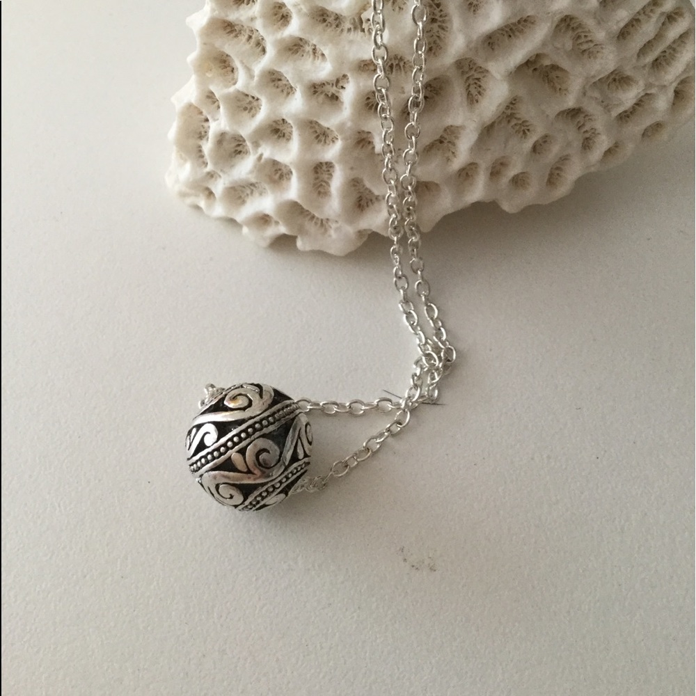 FINAL 💋Ball Necklace, Simply/Elegant Filigree - Picture 4 of 8